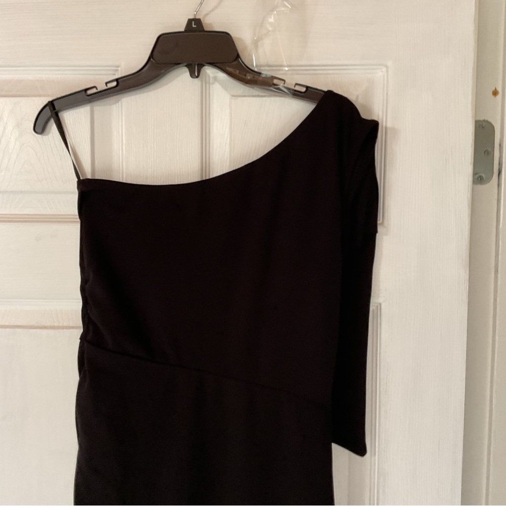 One-Shoulder Black Evening Dress with Side Slit - Picture 10 of 13
